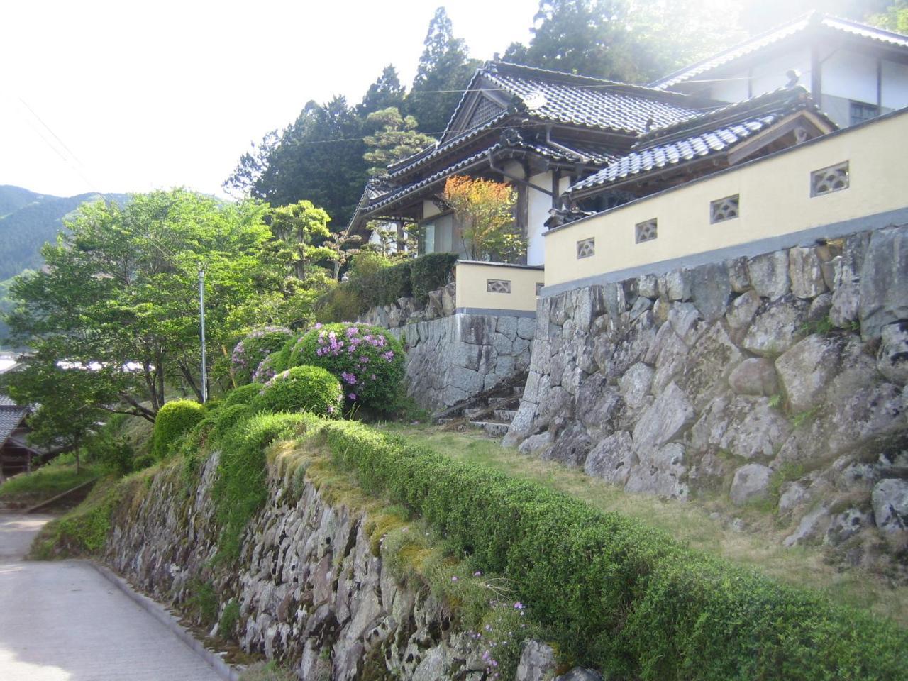 Japanese Style Inn Dohzen Miwa Niimi Exterior photo